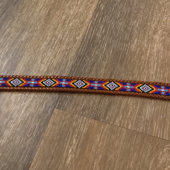 Vintage Native American/Southwestern beaded leather belt - Picture 8 of 9